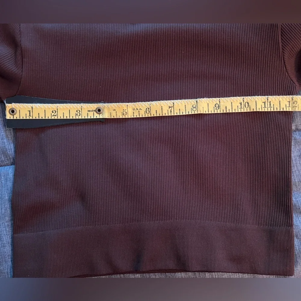 Aritzia The Group Babaton Brown Ribbed Knit Long Sleeve Size S